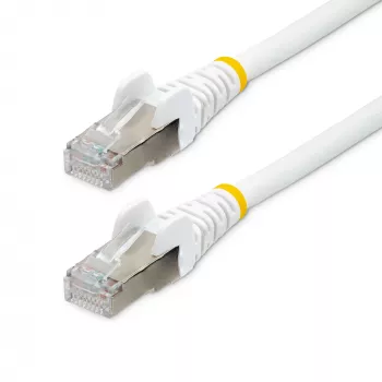 StarTech.com 1,5 m CAT6a Ethernet kabel – bijeli – Low Smoke Zero Halogen (LSZH) – 10GbE 500 MHz 100 W PoE++ Snagless RJ-45 s rasterećenjem S/FTP mrežni patch kabel