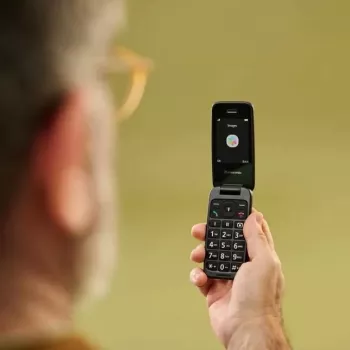 Panasonic KX-TU410EXB mobilni telefon na preklop crni