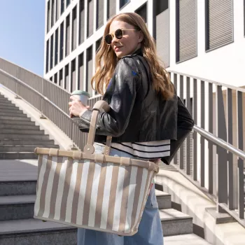 Reisenthel Carrybag Summerstripes Coffee košara za kupovinu 22L