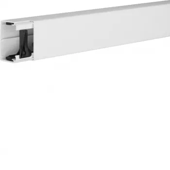 Hager kabelski kanal LFH4006009016 bez halogena 40x60mm prometno bijeli 2m
