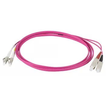 EFB Elektronik IPL-DR-LCUSCU-4-0750 optički patch kabel, 7,5 m, OM4, LC na SC, Duplex, LSZH
