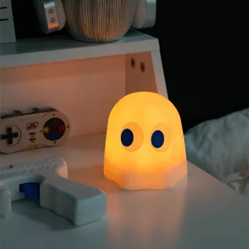 FIZZ CREATIONS Pac-Man Ghost LED rasvjeta – mijenja boju, reagira na zvuk, napajanje USB/baterija