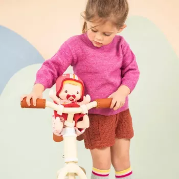 Lilliputiens Lena lutka u sjedalici za bicikl s utješnom krpicom i kacigom 18m+