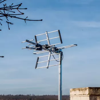 VAYOX VA0092 usmjerena DVB-T/T2 H/V VHF UHF kombinirana pasivna antena