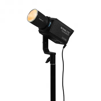 Nanlite Forza 60CR Full-Color RGBWW LED spot svjetlo