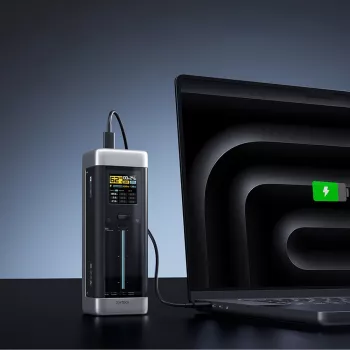 CUKTECH CUK00P23GLBK 210W 25000mAh powerbank 2xUSB-C 1xUSB-A crni