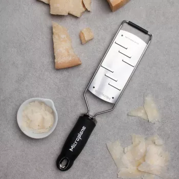 Microplane Gourmet ribež veliki shaver crni
