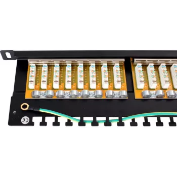 GETFORT PGF-6FTP24-B8 FTP Cat.6 24-portni patch panel 0.5U crni