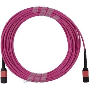 BlueOptics MPO/UPC na MPO/UPC OM4 multimodni vlaknasti trunk kabel, 12 vlakana, polaritet tipa B, 5m, LSZH, kompatibilan s Infortrend