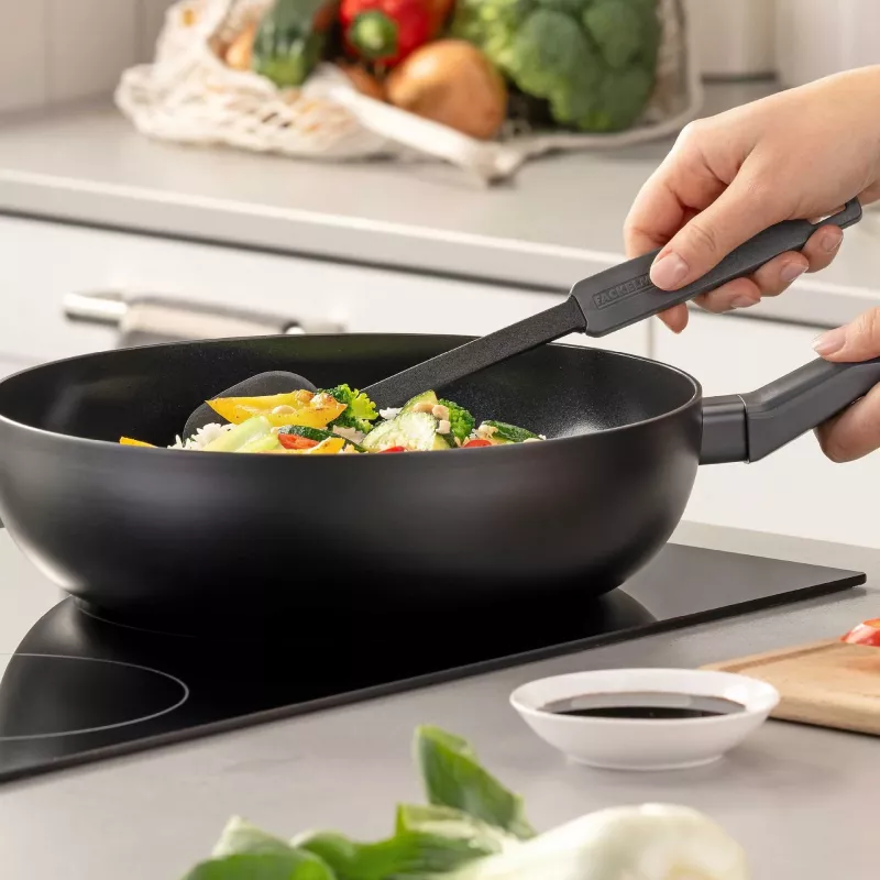 Fackelmann wok tava Statement Black 28 cm 66084