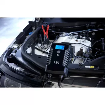 AEG LD8 10618 punjač za automobilske baterije 12V/24V 8A/4A automatski