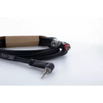 Cordial 14860 3,5 mm utikač na 2x RCA audio Y-adapter kabel 3m crni
