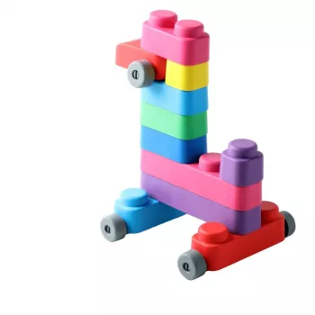 Gerardo's Toys GT3100 set mekanih kockica s kotačićima, 14 dijelova (10 kockica + 4 kotačića)