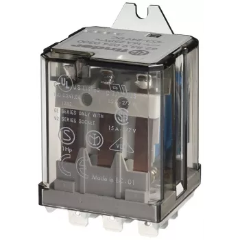 Finder 62.83.9.110.4009 utični relej 110 V DC 16 A 3PDT