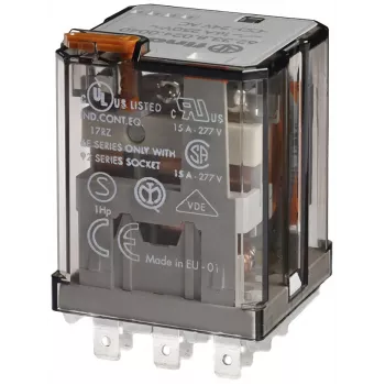 Finder 62.33.9.024.4300 utični relej 24 V DC 16 A 3 CO s LED i diodom