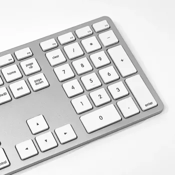 Matias žična USB-C tipkovnica za Mac – srebrna – U.S. verzija (FK316CS)