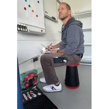 WEDO SITTOGO NXT teleskopski stolac, plastika, crveni, 10-stupanjsko rotacijsko podešavanje visine, nosivost 150 kg 212 4202