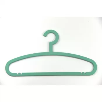ORDINETT Basic plastične vješalice pakiranje od 5 42,5 cm razne boje