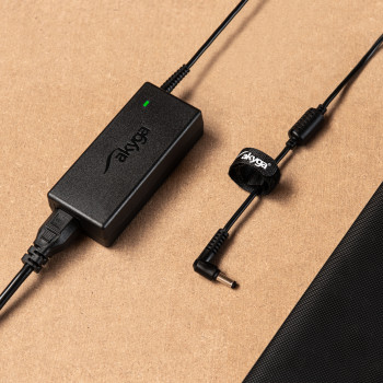 Akyga AK-ND-48 napajanje za prijenosno računalo 19 V / 2,1 A, 40 W, 5,5 x 3,0 mm + pin, 1,2 m, za Samsung